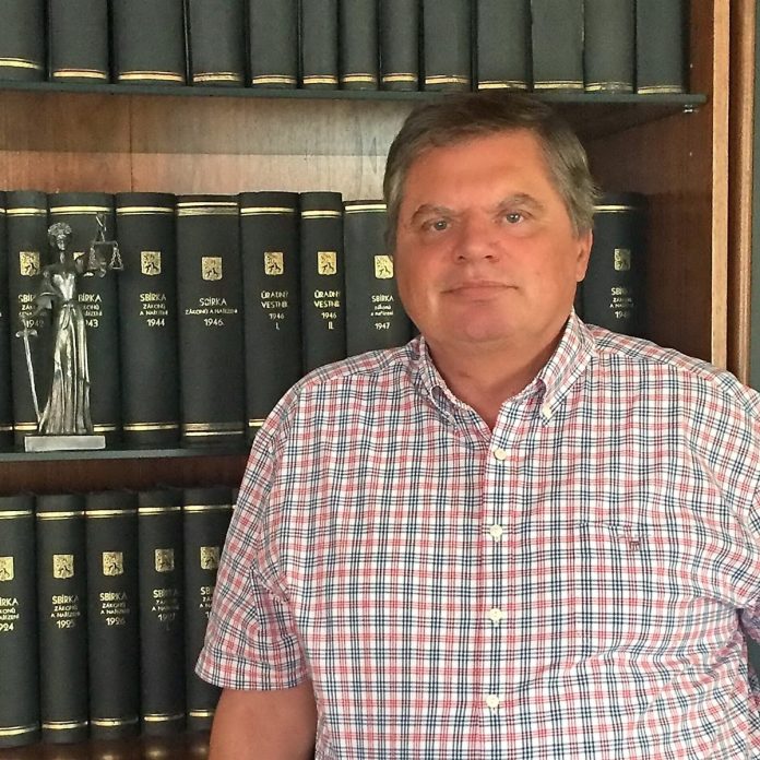 JUDr. Anton Školek